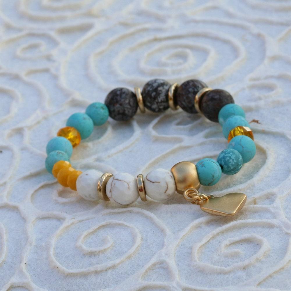 Beaded bracelet for woman, Heart charm bracelet, Gemstone bracelet with jade & howlite stone, Boho bracelet, Bohemian jewelry, Gift for her