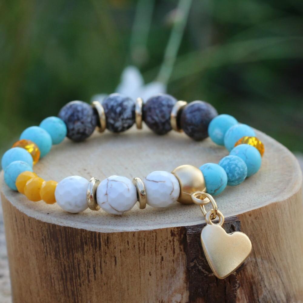 Beaded bracelet for woman, Heart charm bracelet, Gemstone bracelet with jade & howlite stone, Boho bracelet, Bohemian jewelry, Gift for her