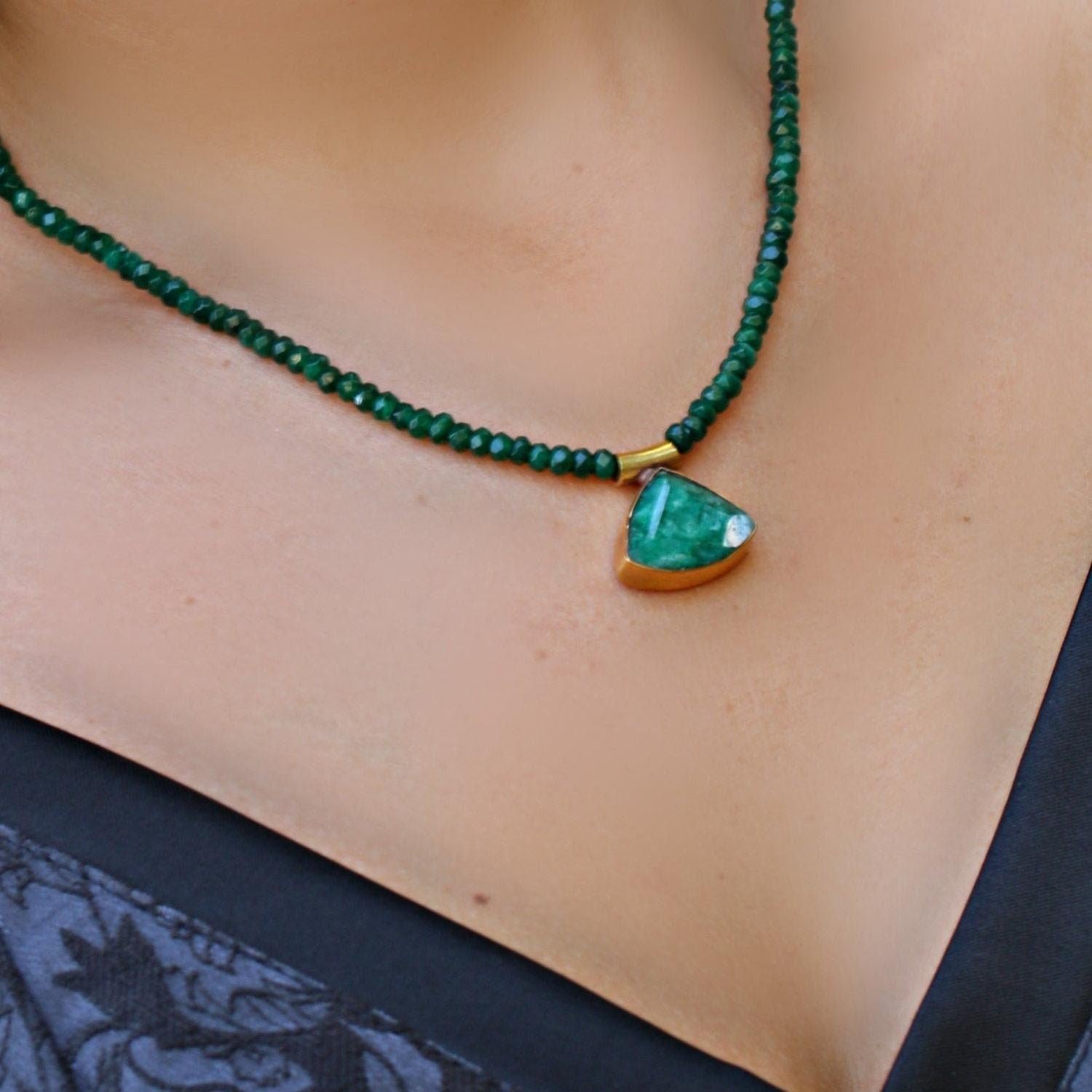 Emerald Pendant Necklace,Green Pendant Necklace,Beaded Necklace for Women,Bead Necklace,Bead Necklaces,Stone Necklace,Pendant Necklace