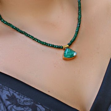 Emerald Pendant Necklace,Green Pendant Necklace,Beaded Necklace for Women,Bead Necklace,Bead Necklaces,Stone Necklace,Pendant Necklace