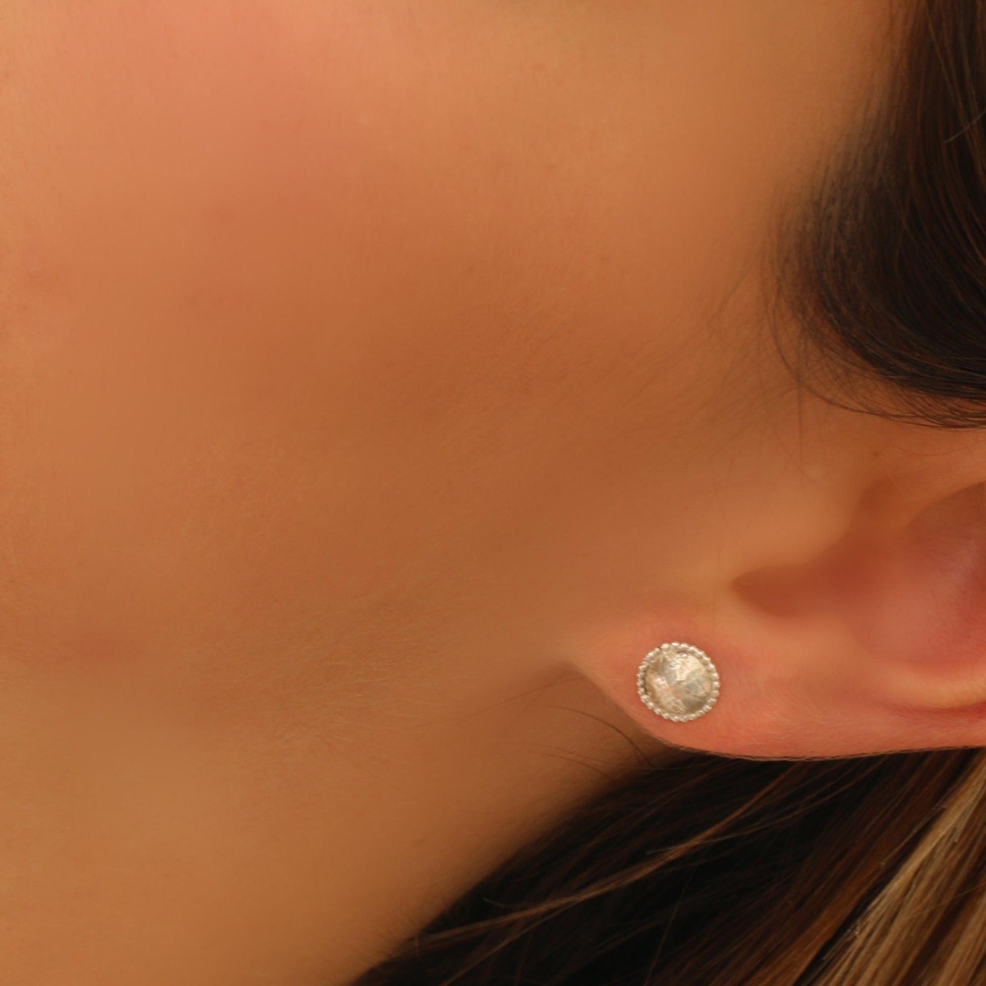 Gold Earrings / Bridal Earrings / Delicate Earrings / Dainty Stud Earrings /wedding Earrings / Bridesmaid Earrings / Hand Made