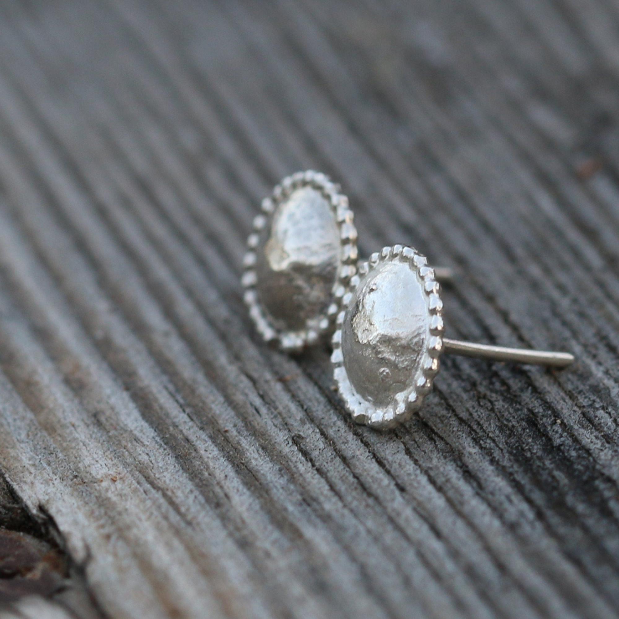 Gold Earrings / Bridal Earrings / Delicate Earrings / Dainty Stud Earrings /wedding Earrings / Bridesmaid Earrings / Hand Made