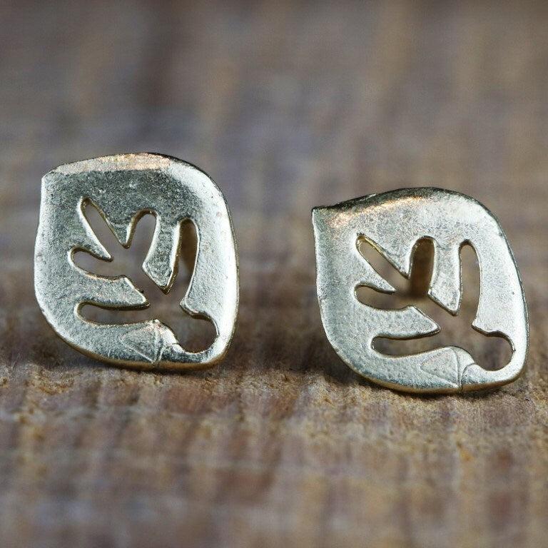 Unique dainty leaf earrings, Boho silver stud earrings, Trendy minimalist earrings, Bohemian handmade jewelry, Teen jewelry, Gift for her