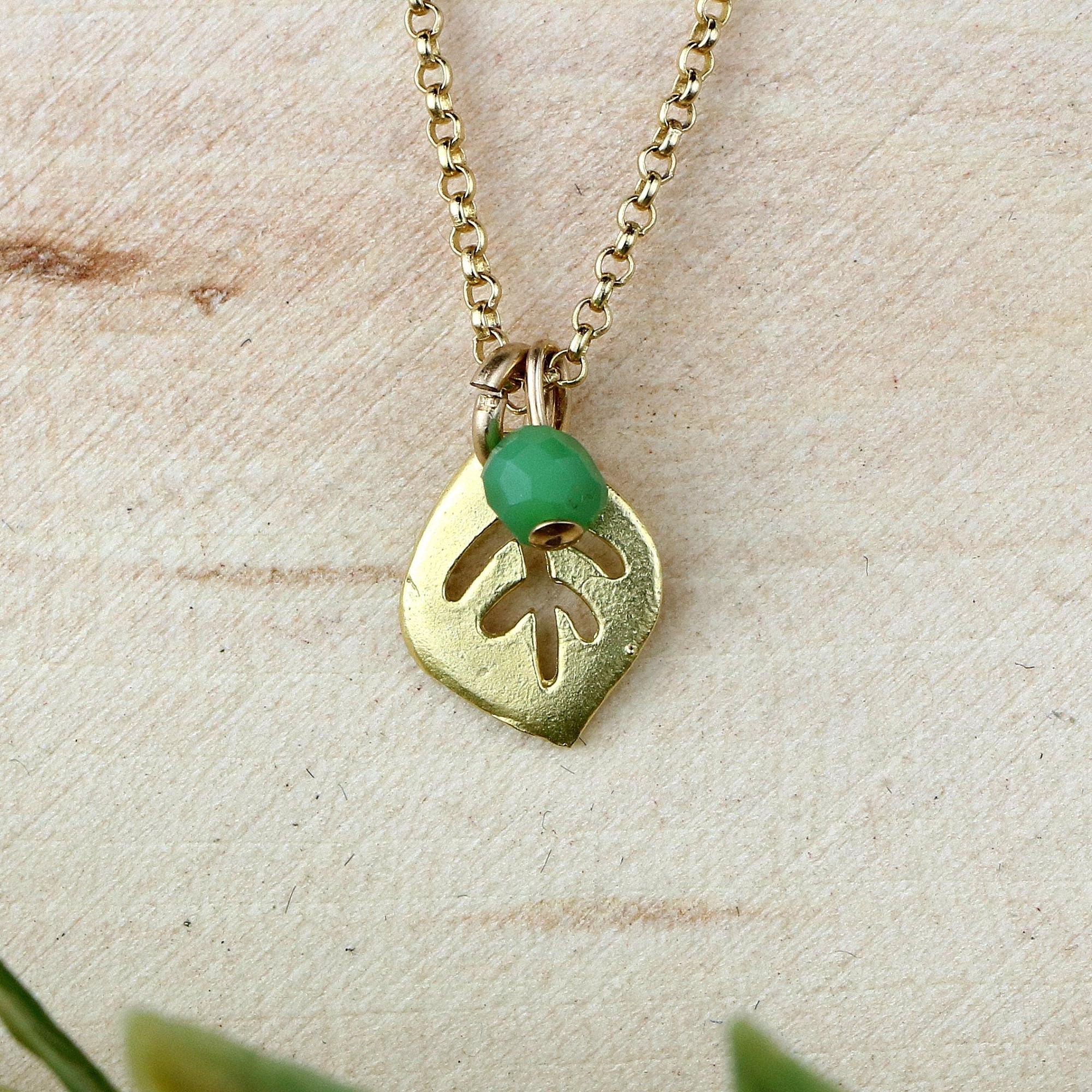 Dainty Gold Necklace for Women,Pendant Necklace,Leaf Necklace,Necklace for Teen Girls,Gift for Daughter,Cute Necklaces,Stone Necklace