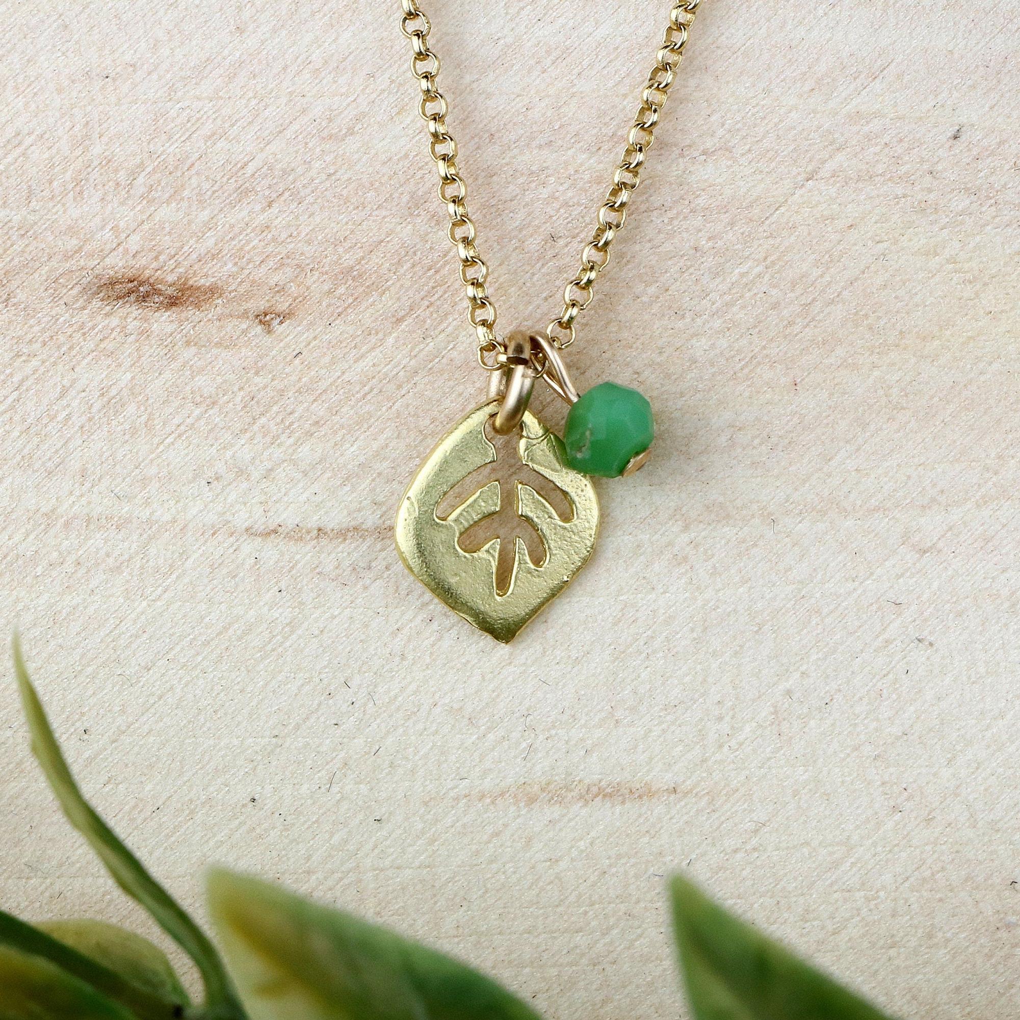 Dainty Gold Necklace for Women,Pendant Necklace,Leaf Necklace,Necklace for Teen Girls,Gift for Daughter,Cute Necklaces,Stone Necklace