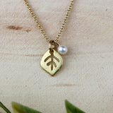 White Pearl Necklace,June Birthstone Necklace,Gift for Girlfriend,Pendant Necklace for Women,Dainty Necklace,Necklace Gold,Pearl Jewelry