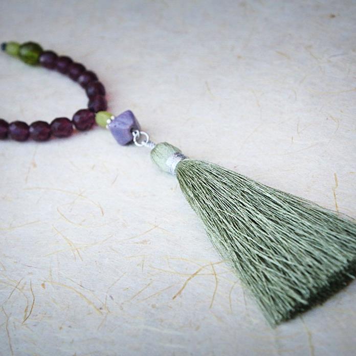 Handmade Necklace,Green Necklace,Statement Necklaces for Women,Bead Necklaces,Tassel Necklaces for Women,Boho Necklace,Handmade Jewelry