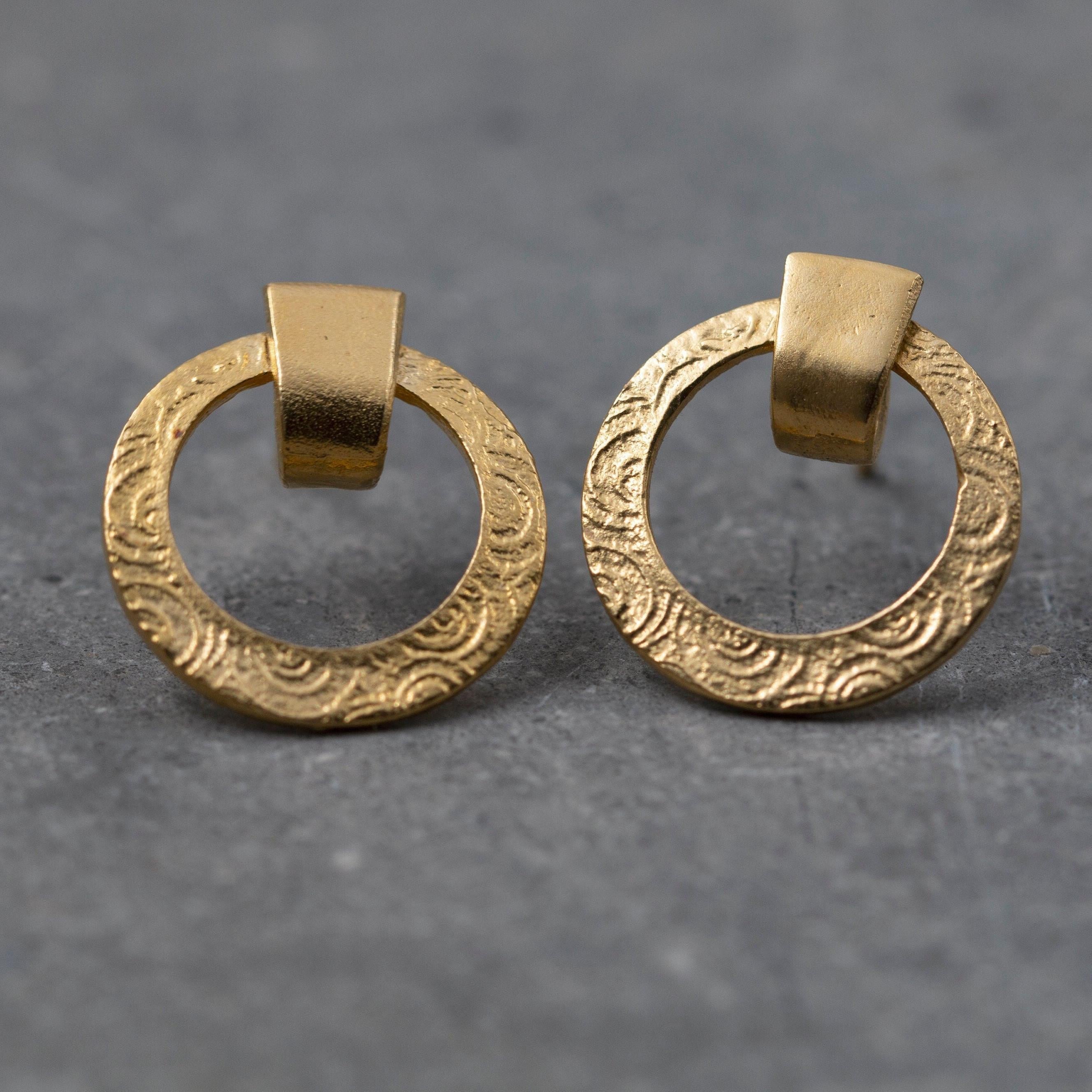 Gold Earrings Disc studs, Gold Spiral Stud Earrings, gold stud earrings circles, Spiral Pattern Gold Filled Earrings, Gift Ideas for Women