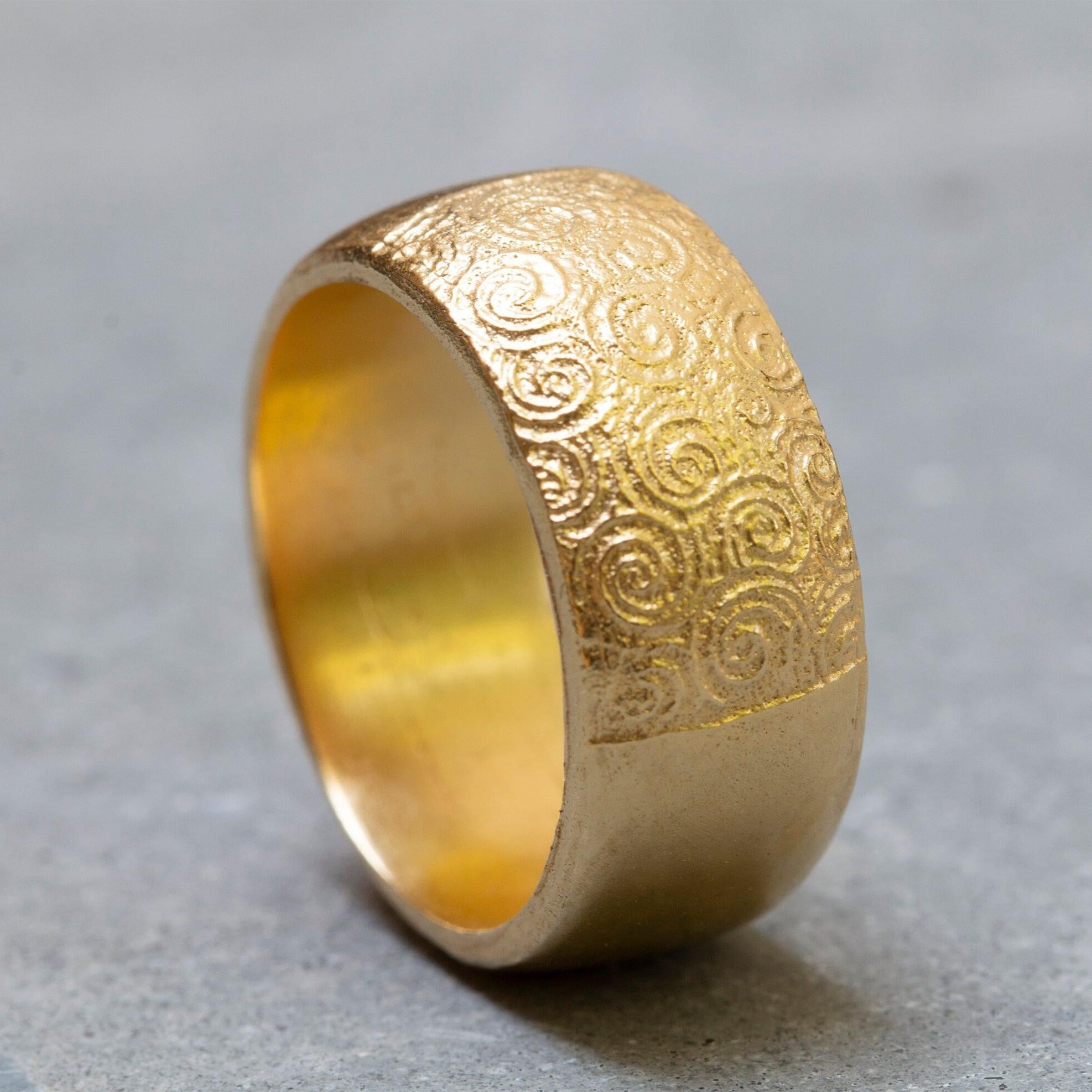 14k gold chunky ring, Carved wide ring for women, Thick boho ring, Unique thick statement ring, Handmade jewelry, Gift for her