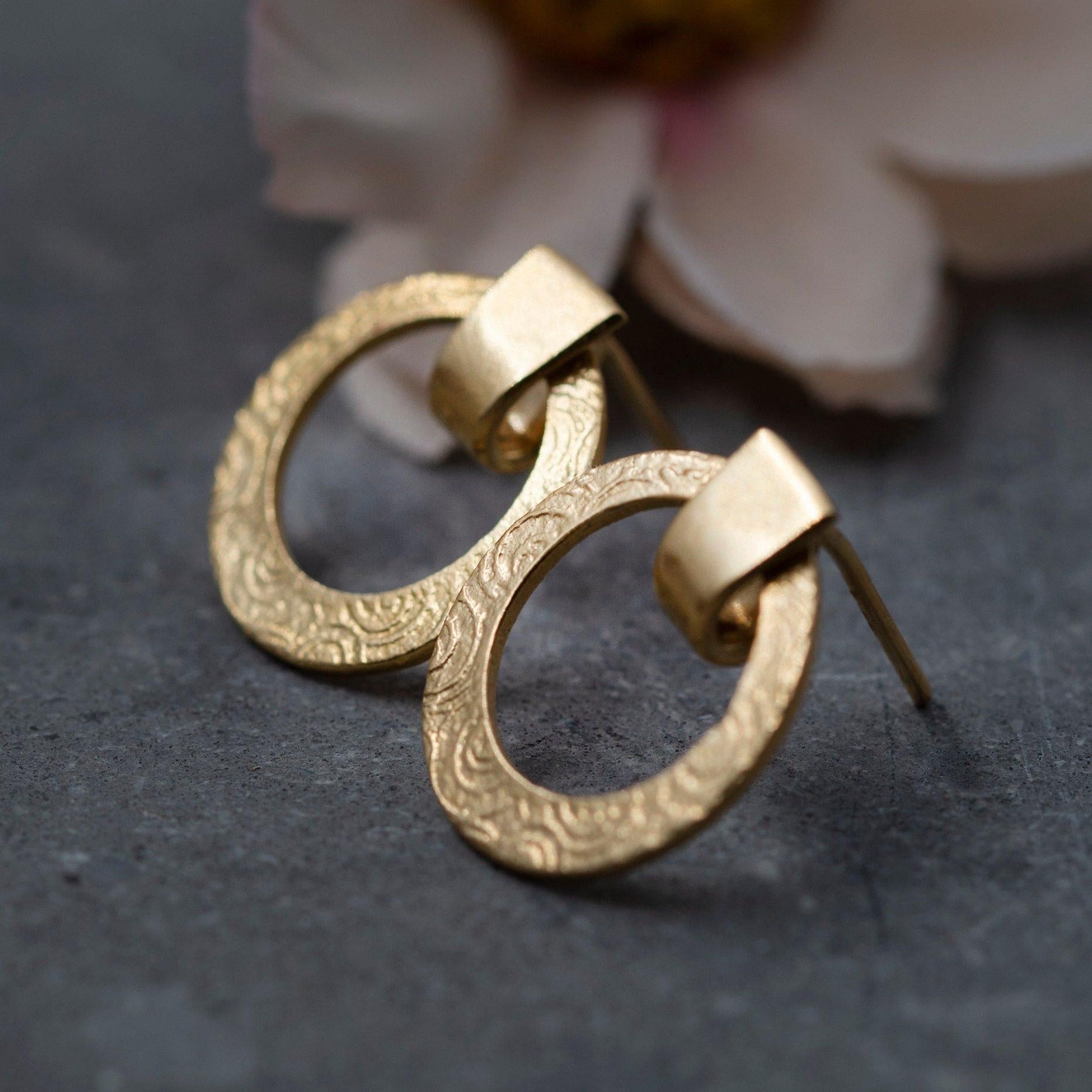 Gold Earrings Disc studs, Gold Spiral Stud Earrings, gold stud earrings circles, Spiral Pattern Gold Filled Earrings, Gift Ideas for Women