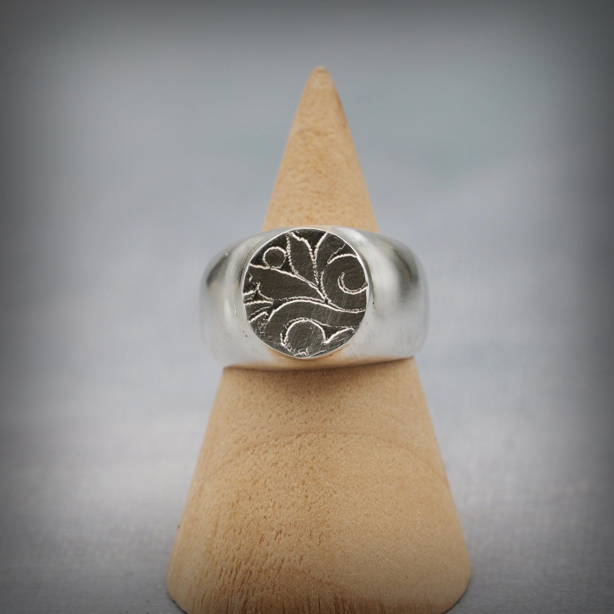 Silver Signet Ring • Round Signet Ring Women • Vintage Ring • Statement Ring • Solitaire Ring • Hand-Made Signet Ring • Gift For Mom