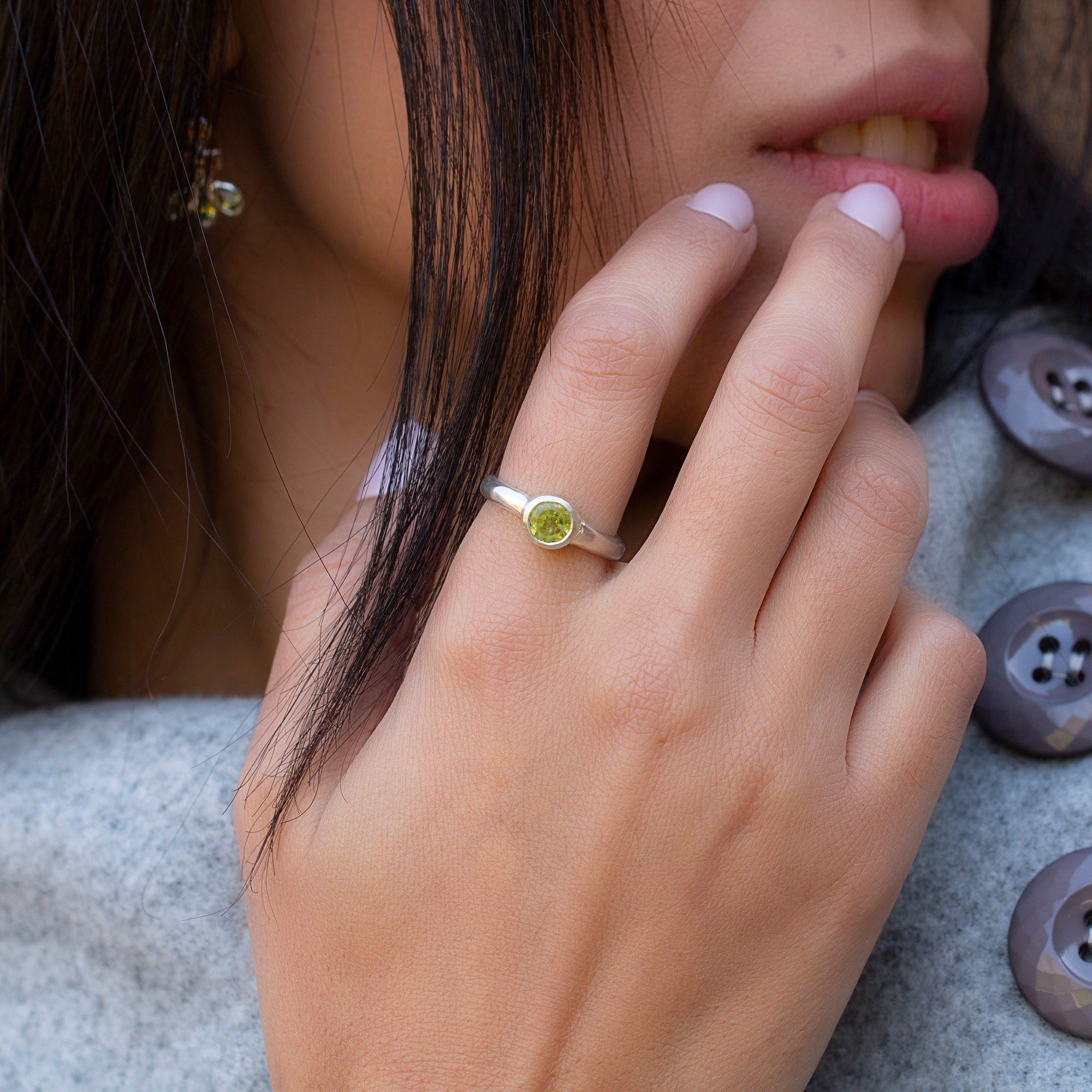 Round Peridot Silver Ring, Peridot Bezel Ring, Solitaire Rings For Women, Solitaire Peridot Ring, Peridot Ring, Mothers Day Gift-R558
