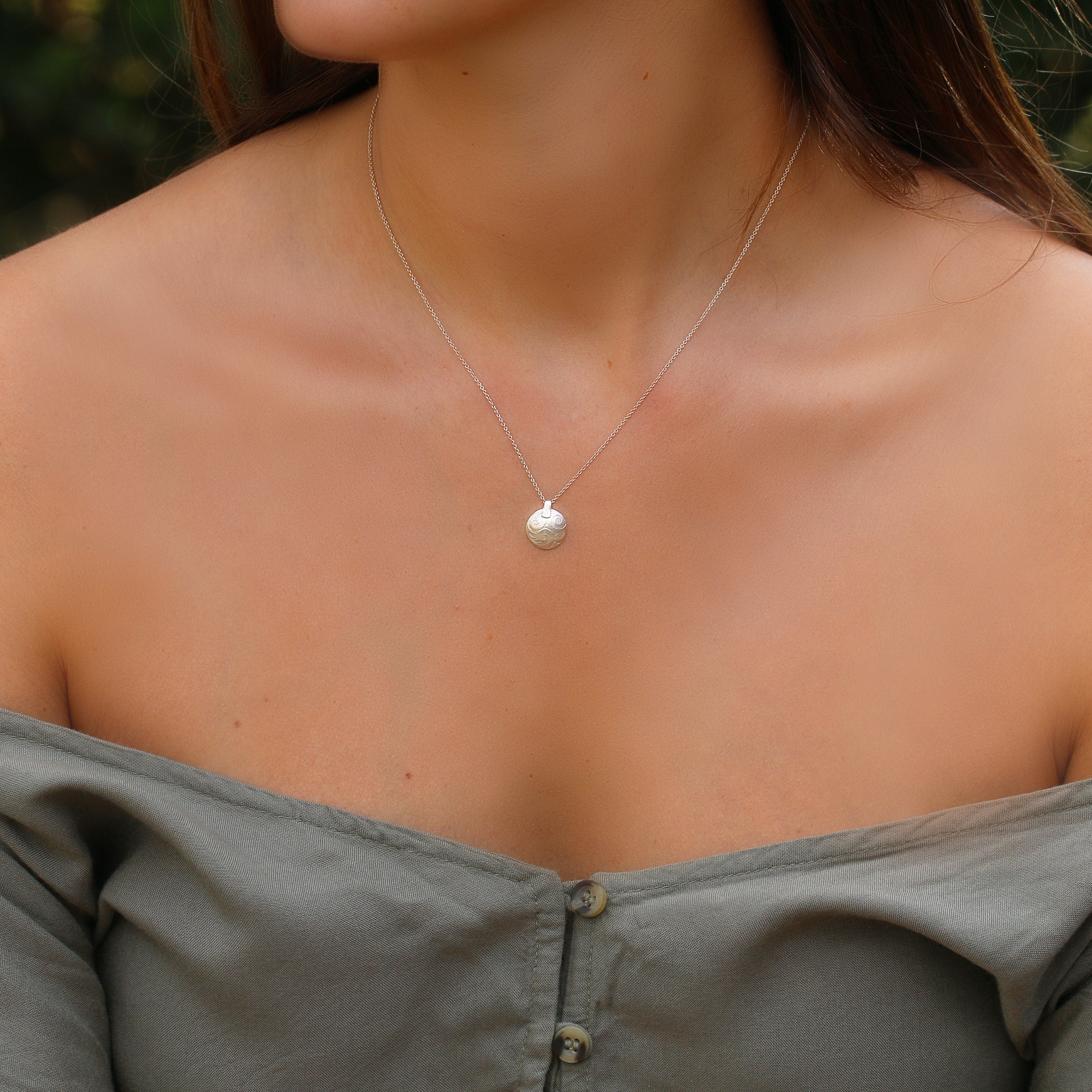 Dainty Round Gold Spiral Textured Pendant Necklace, Concave Spiral Textured Pendant Teen necklace, Spiral Necklace, Mother's Day Gift