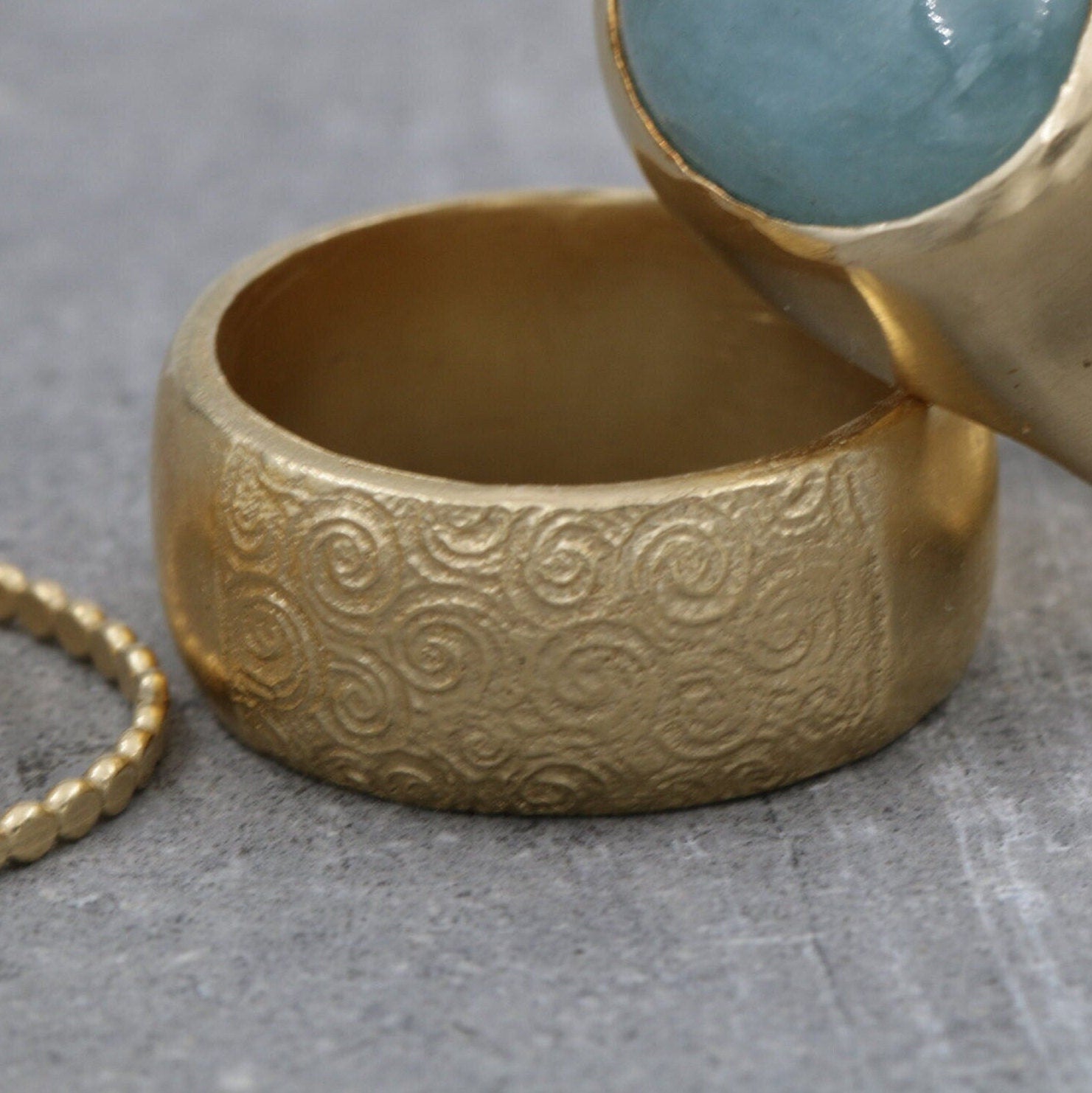 14k gold chunky ring, Carved wide ring for women, Thick boho ring, Unique thick statement ring, Handmade jewelry, Gift for her