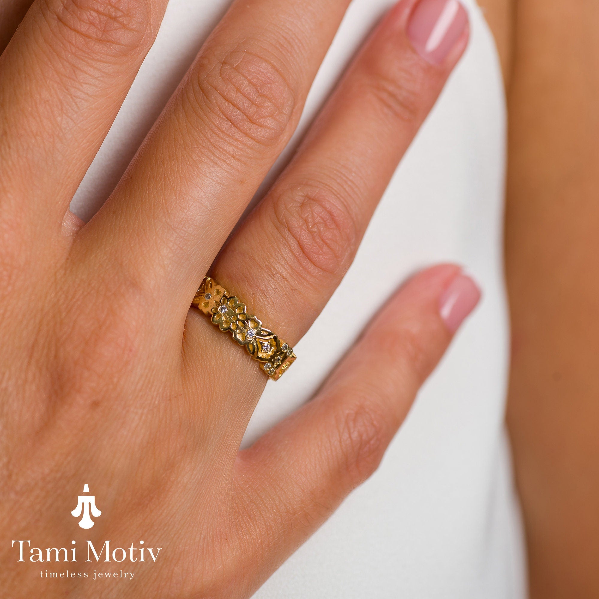 Botanical Pattern Gold Wedding Ring, Flower Ring, Nature Inspired Ring, Hand Made Band