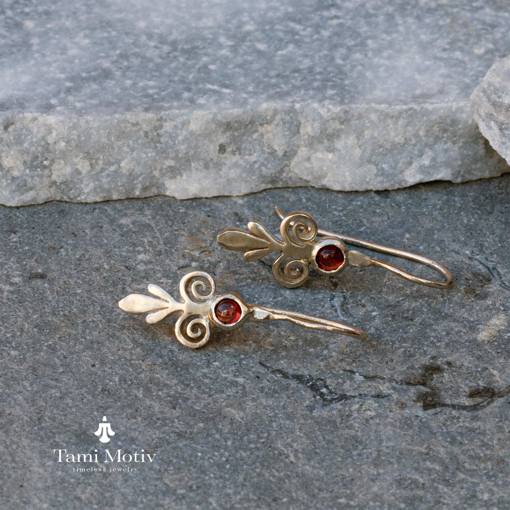 Victorian Garnet Drop Earrings - Romantic Silver Jewelry • January Birthstone earrings Gift • Dangle Earrings • Garnet Drops • Gift earrings