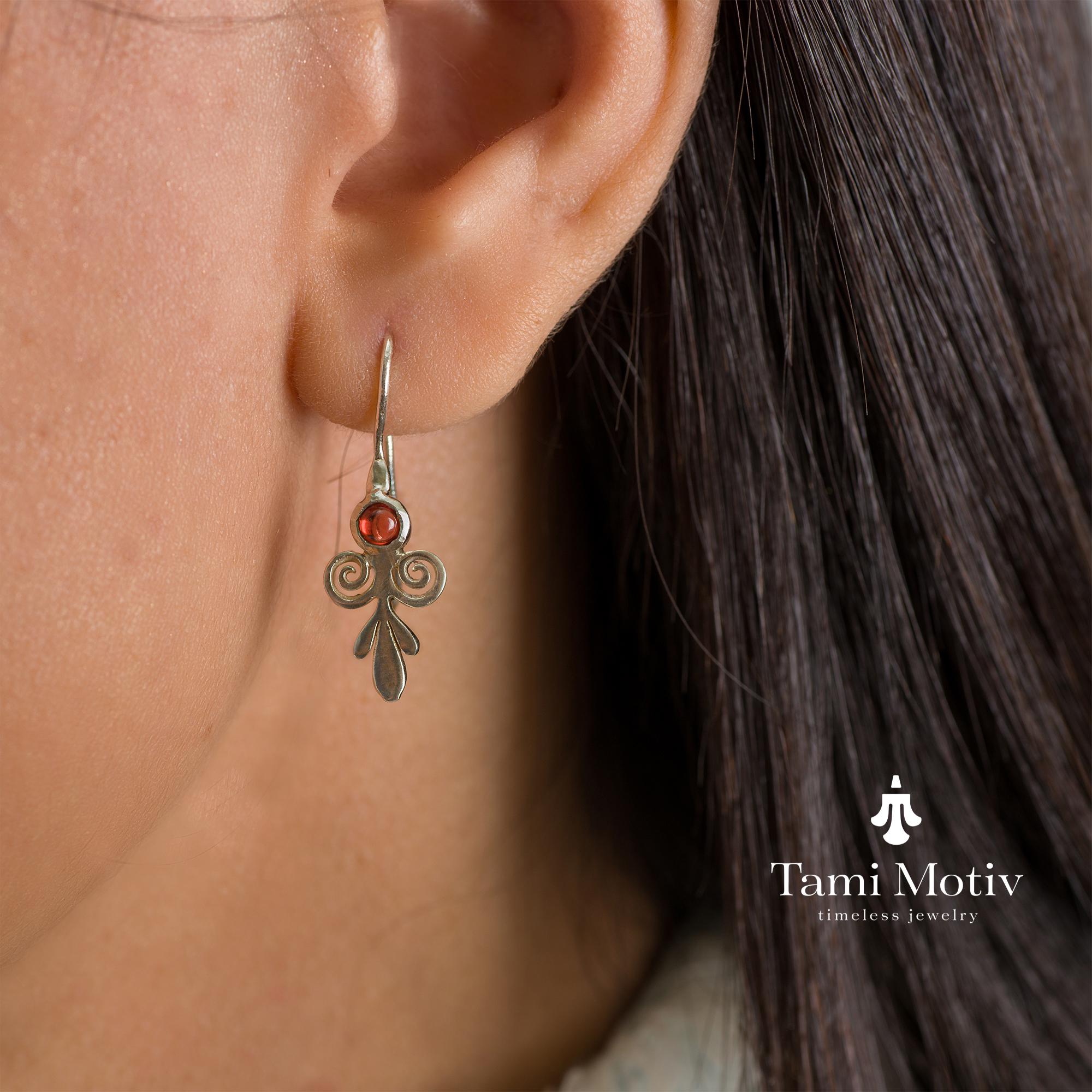 Victorian Garnet Drop Earrings - Romantic Silver Jewelry • January Birthstone earrings Gift • Dangle Earrings • Garnet Drops • Gift earrings