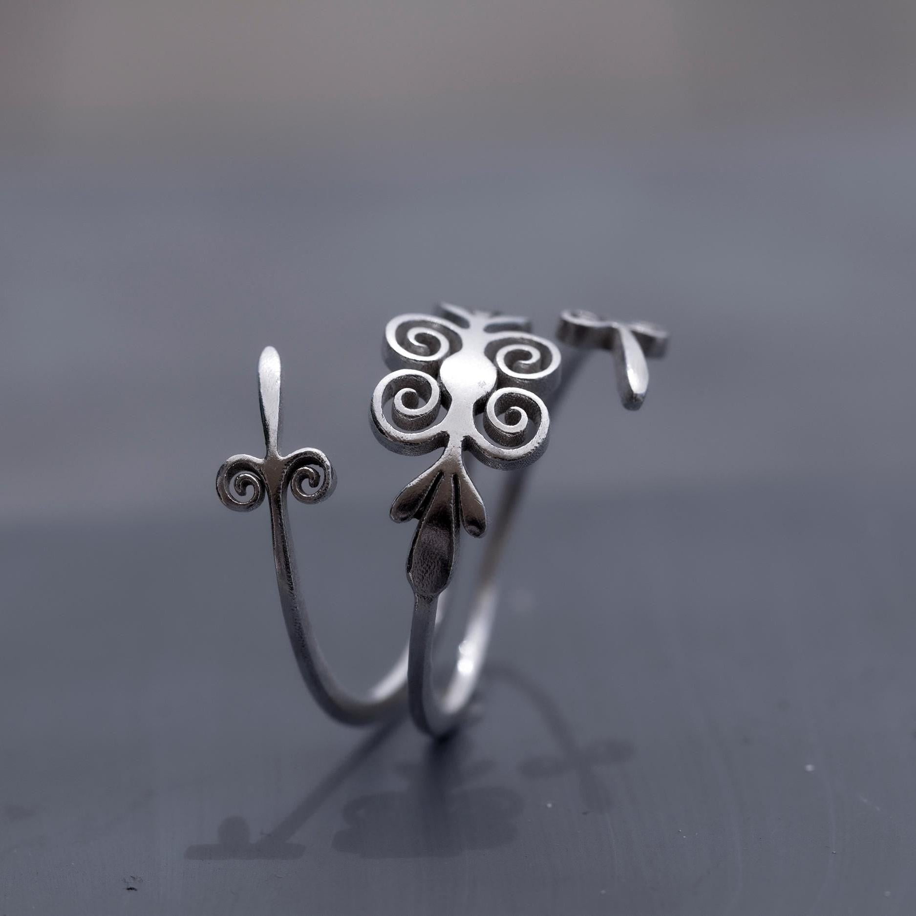 Handmade Silver Wrap Ring - Dainty Spiral Shape Jewelry • Silver Swirl Ring