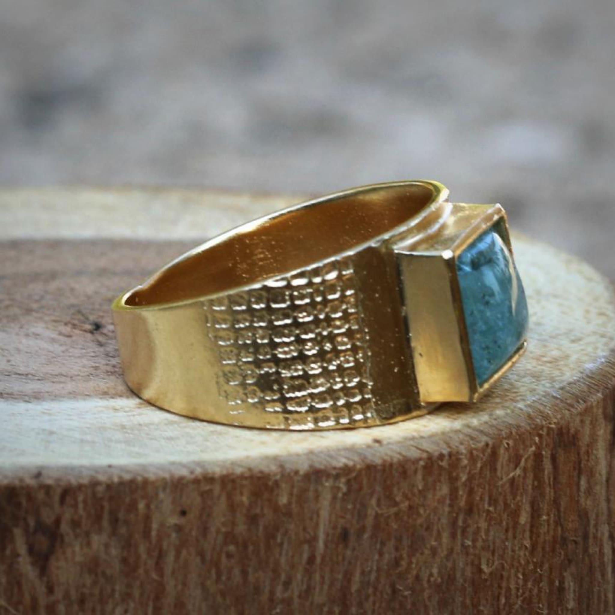 14k Gold Ring With Square Aquamarine Gemstone