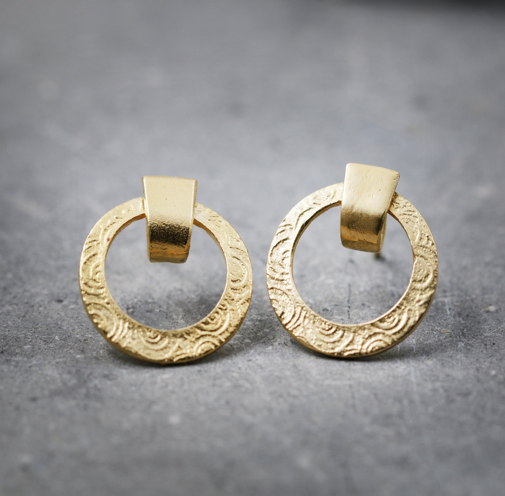 Circular Stud Earrings, 18K Gold plated-fb