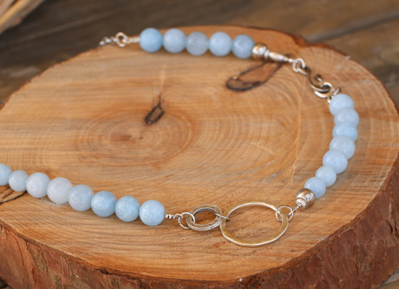 Stunning Silver Necklace with Aquamarine Beads