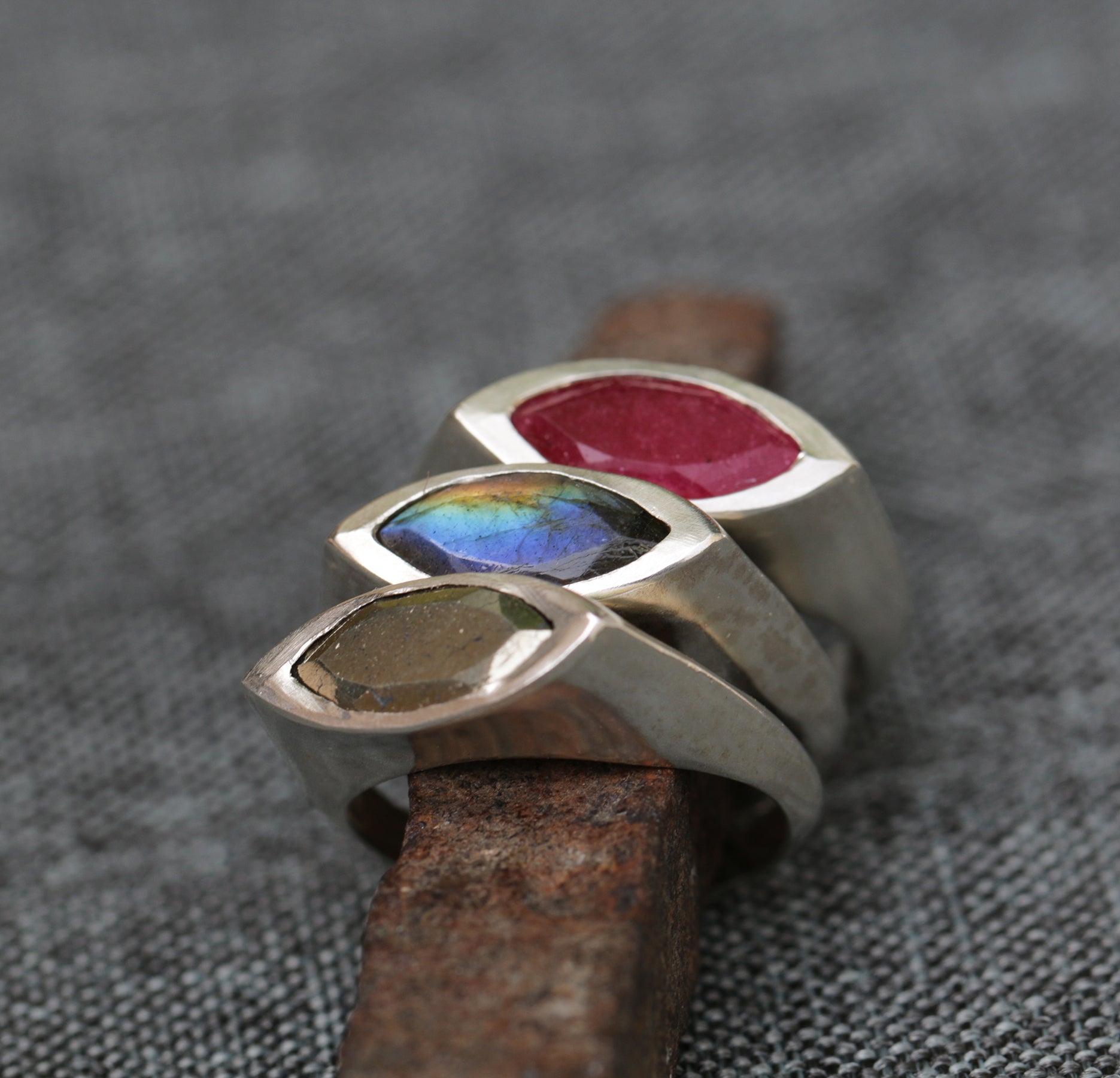 טבעת אבן חן רובי, טבעת כסף סטרלינג לנשים, טבעת סטייטמנט, טבעת אבן חן מרקיז, מתנה לה-fb