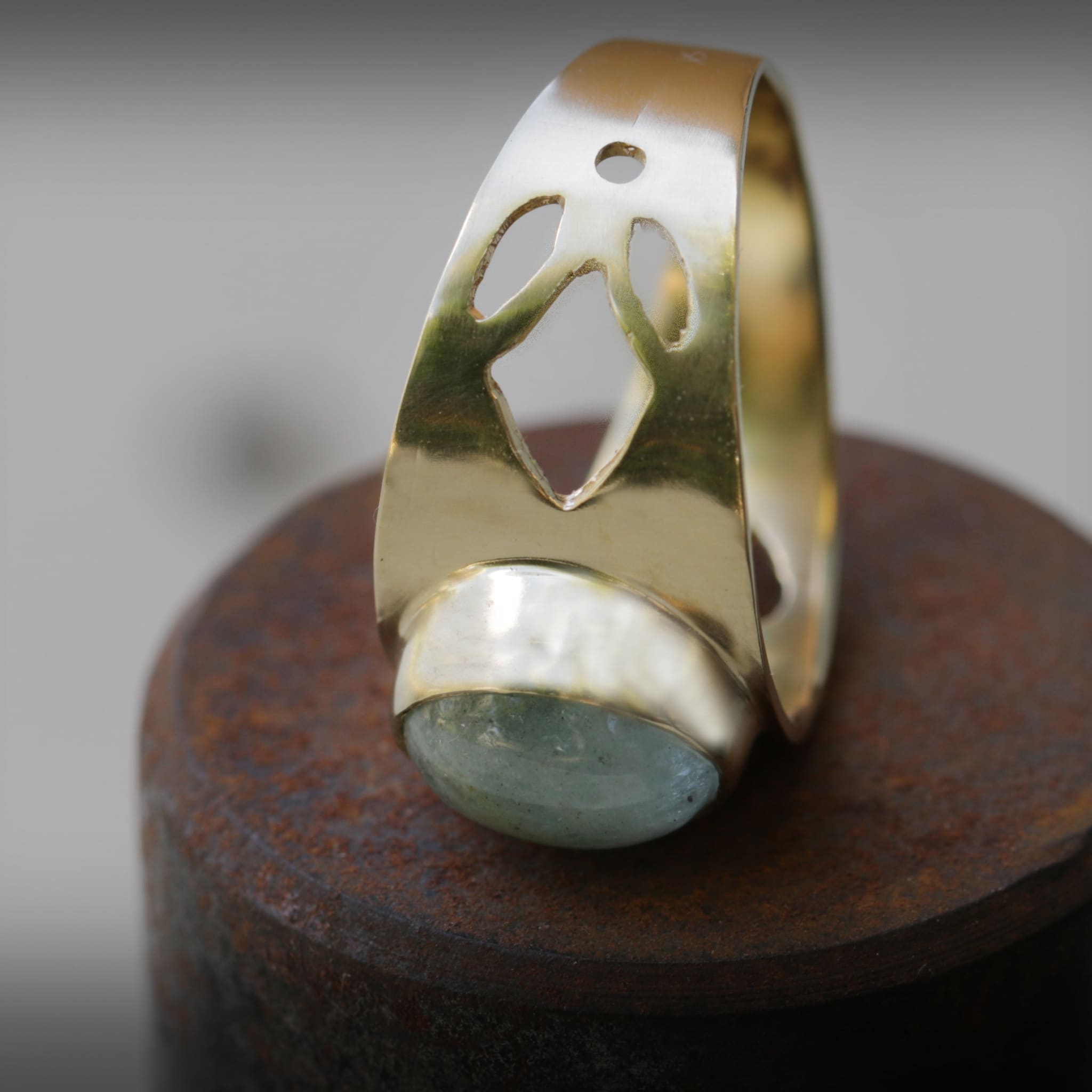 טבעת הצהרת אקוומרין, טבעת זהב עבה לנשים טבעות זהב 14 קראט.