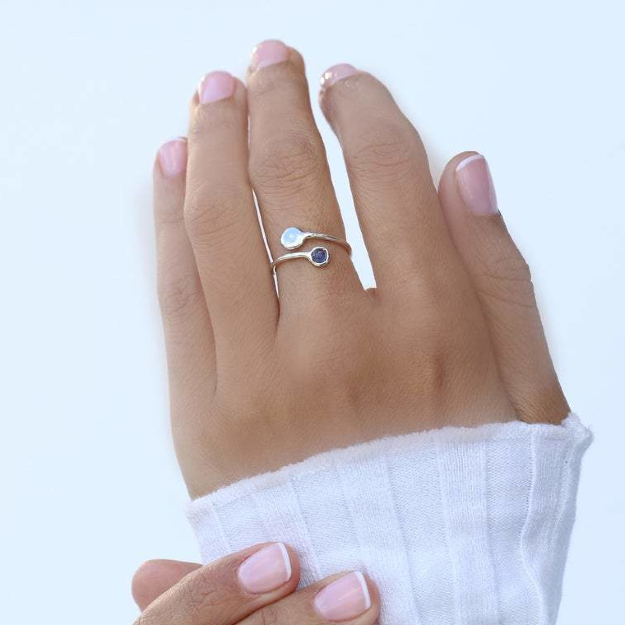 Charming Moonstone Ring In Sterling Silver Rings