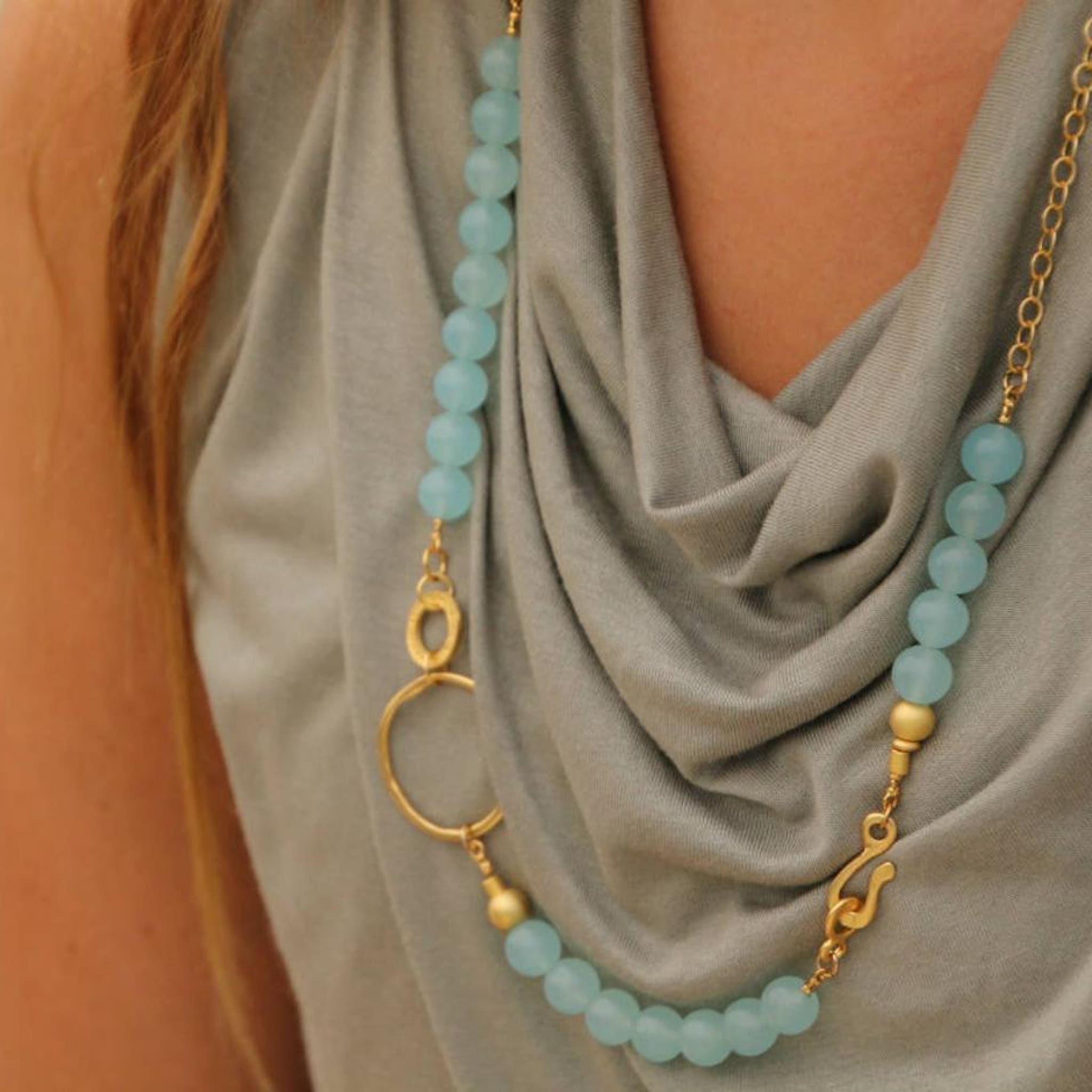 Gorgeous Chalcedony Gemstone Bead Necklace Necklaces