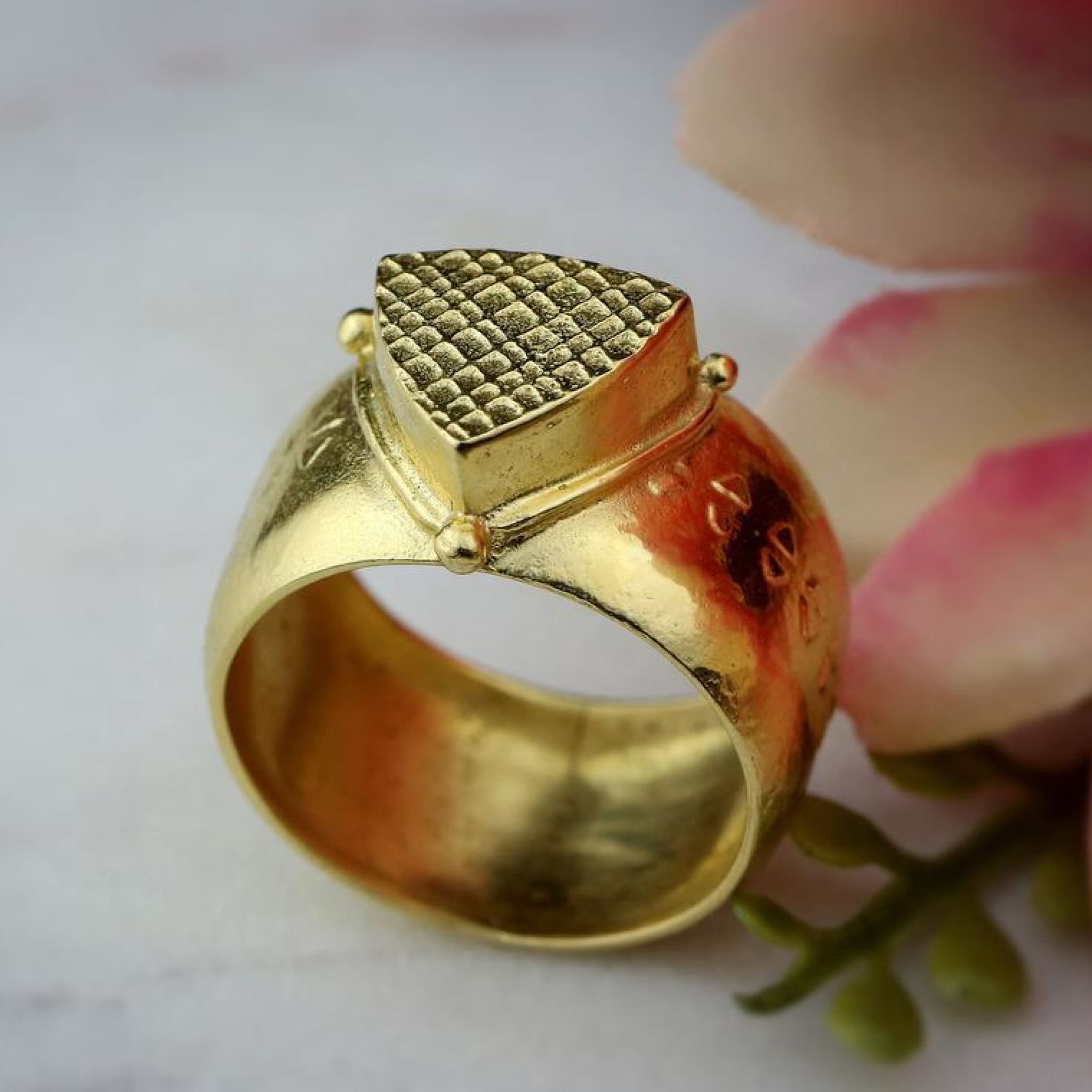 Intricate Gold Band Geometric Ring Rings