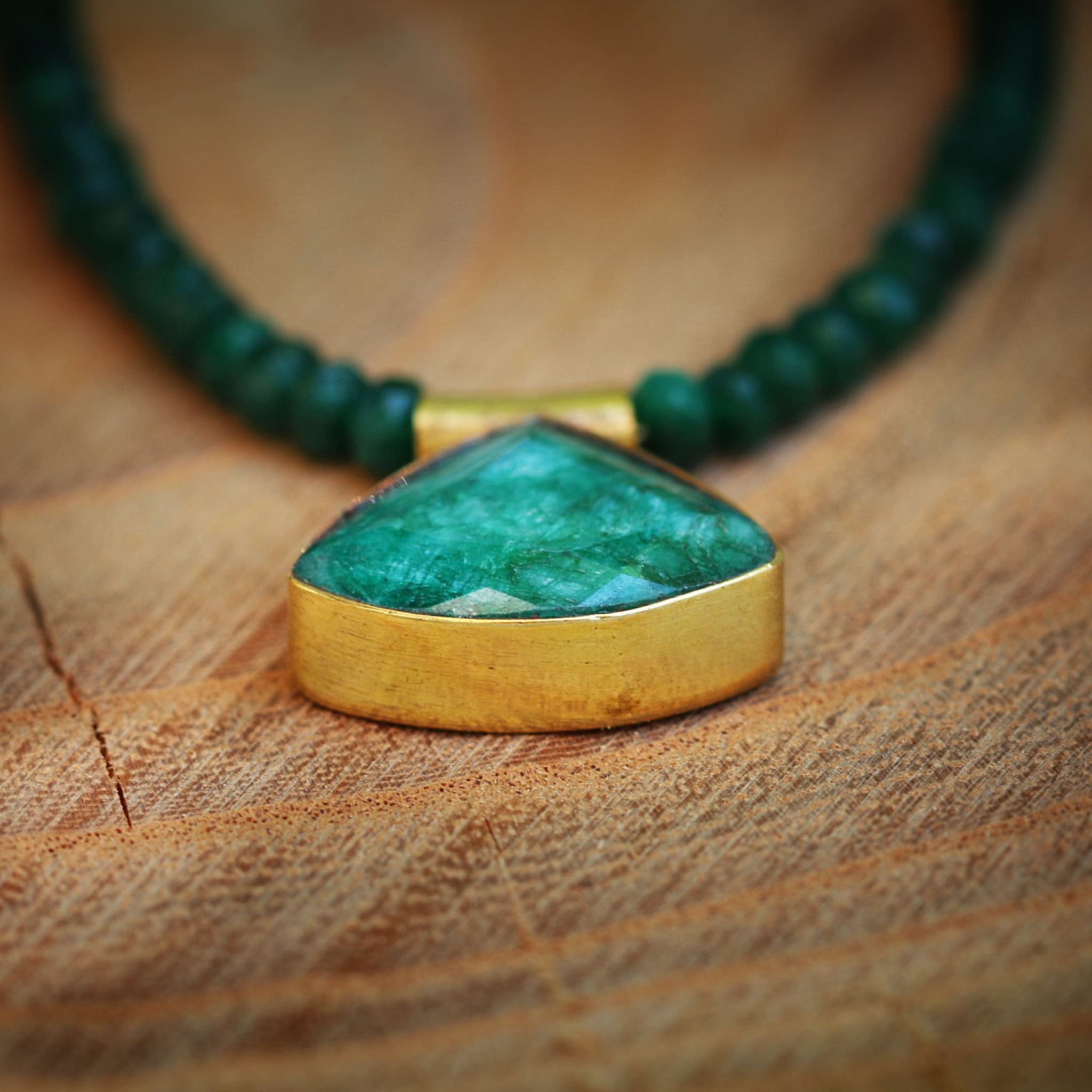 Sophisticated Emerald Pendant Necklace Necklaces