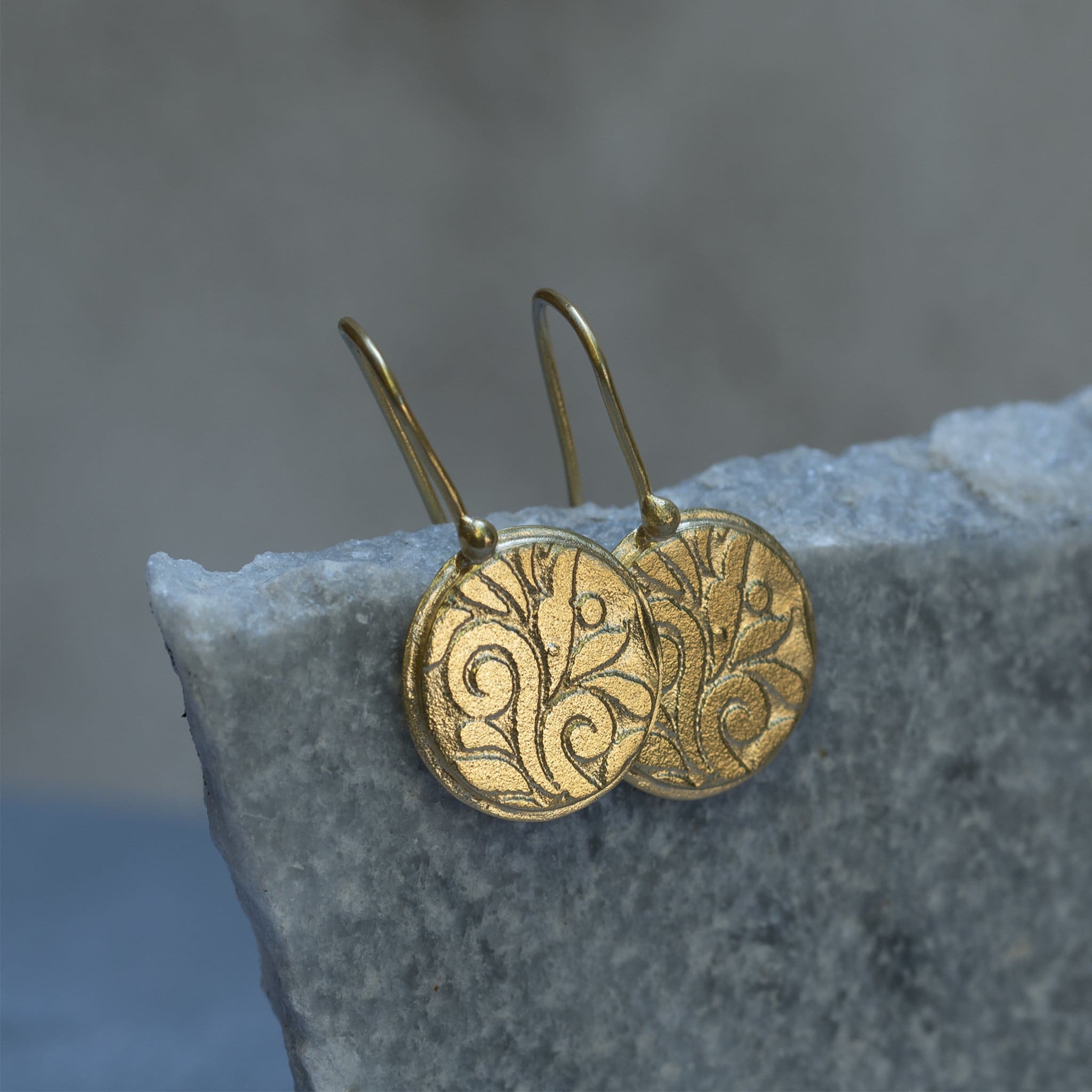 The Flower-Gold Dangling Flower Earrings For Women